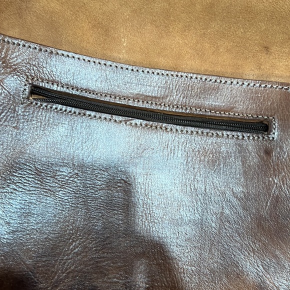 Brown leather crossbody bag - Picture 6 of 7